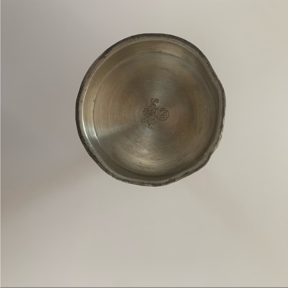 Vintage Royal Selangor pewter bud vase - Picture 5 of 6